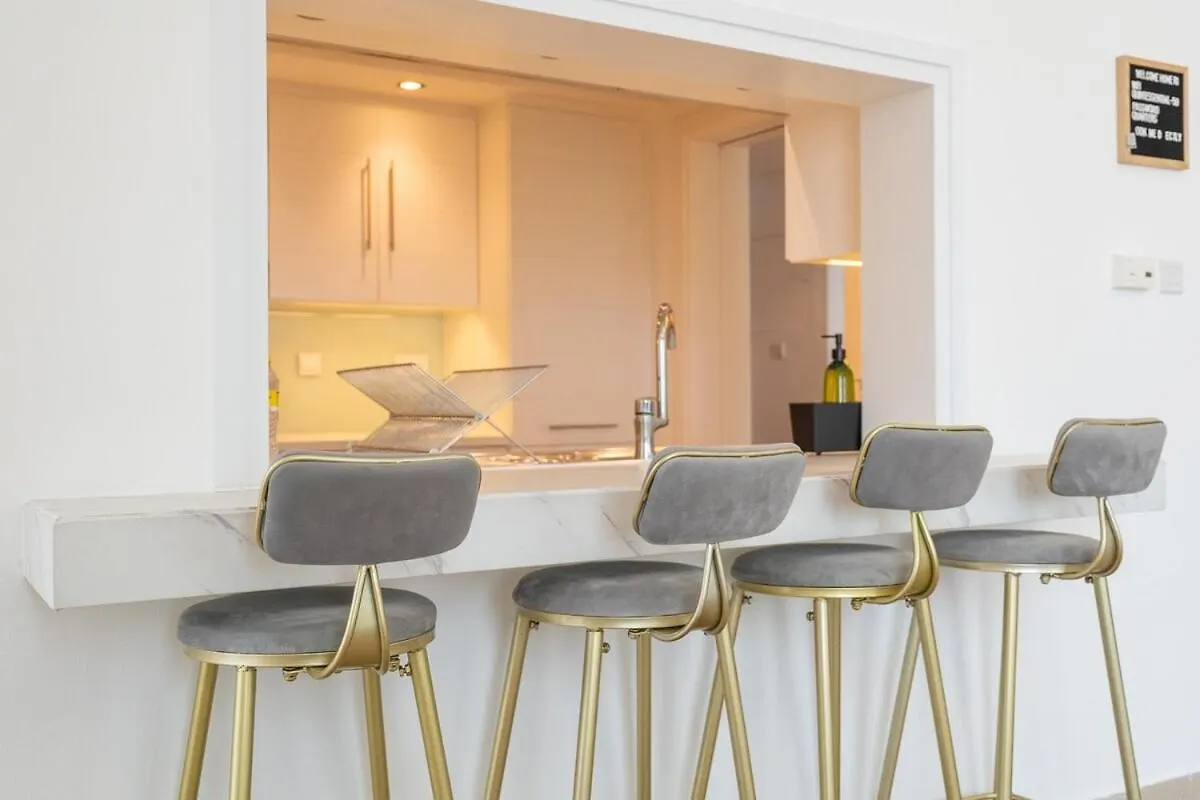 Elegant 2-Bedroom With Balcony At Burj Views In Downtown Dubai 0*,