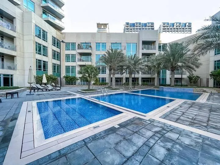 Elegant 2-Bedroom With Balcony At Burj Views In Downtown Dubai Apartment